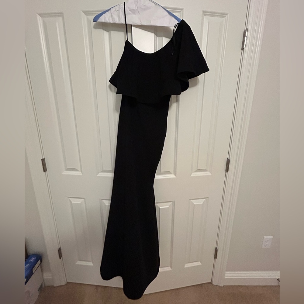 Black lulus one shoulder ruffle formal dress. Xs